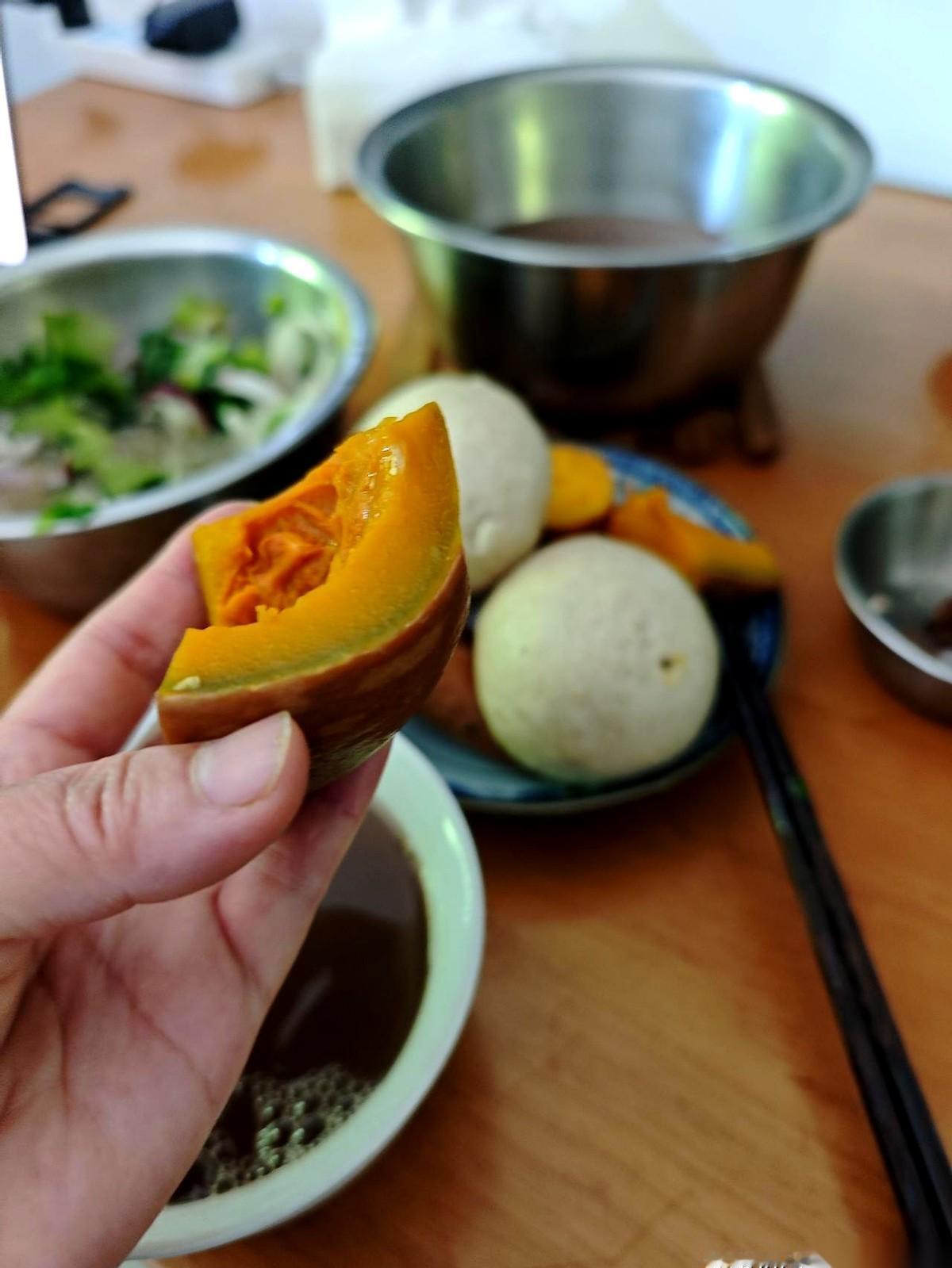 体检报告单上那个“7点多”的血糖数字，像个锤子，砸得我脑子嗡嗡响。
我二话不说，