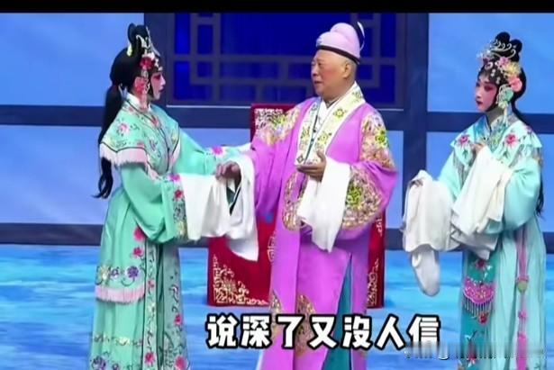 浅说娱乐圈大咖

赵本山以东北二人转起家，曾经是春晚的常客，多次获得中央电视台春