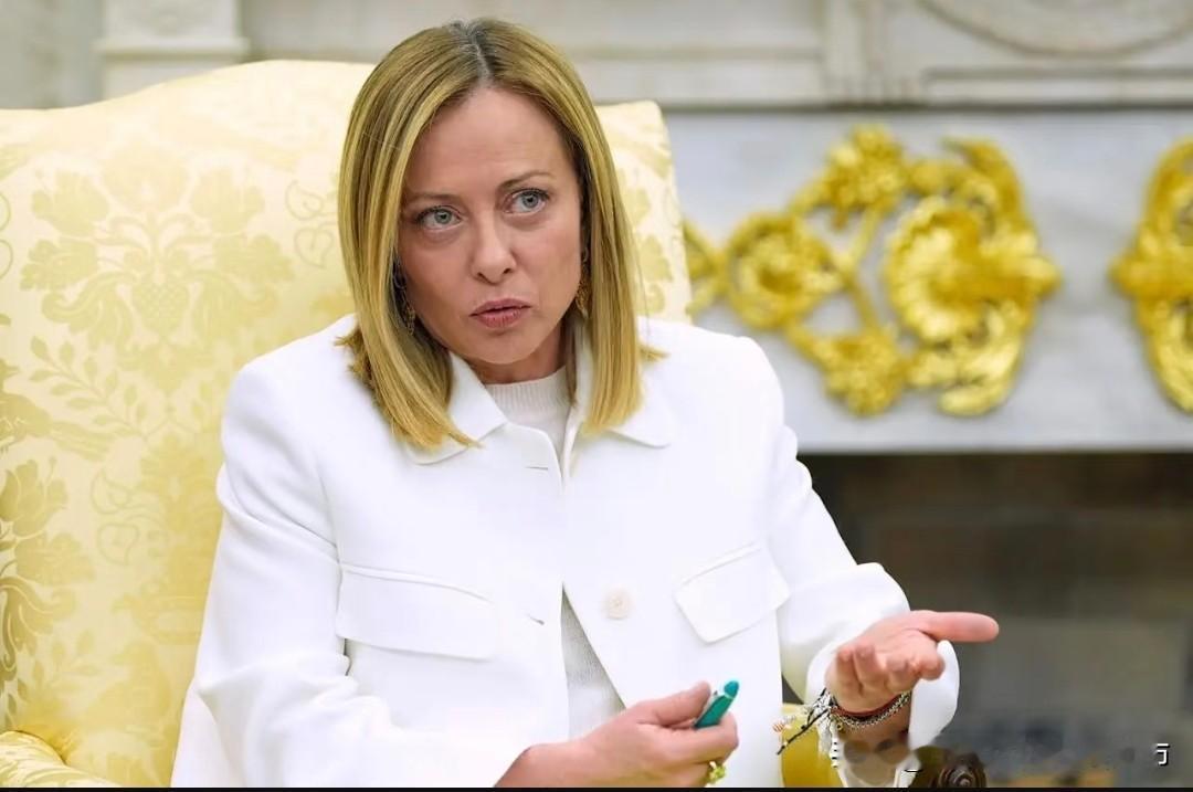 每日一句领悟分享“正当防御”新解释，美对委主动打击被意国解释为“正当防御”！冷笑