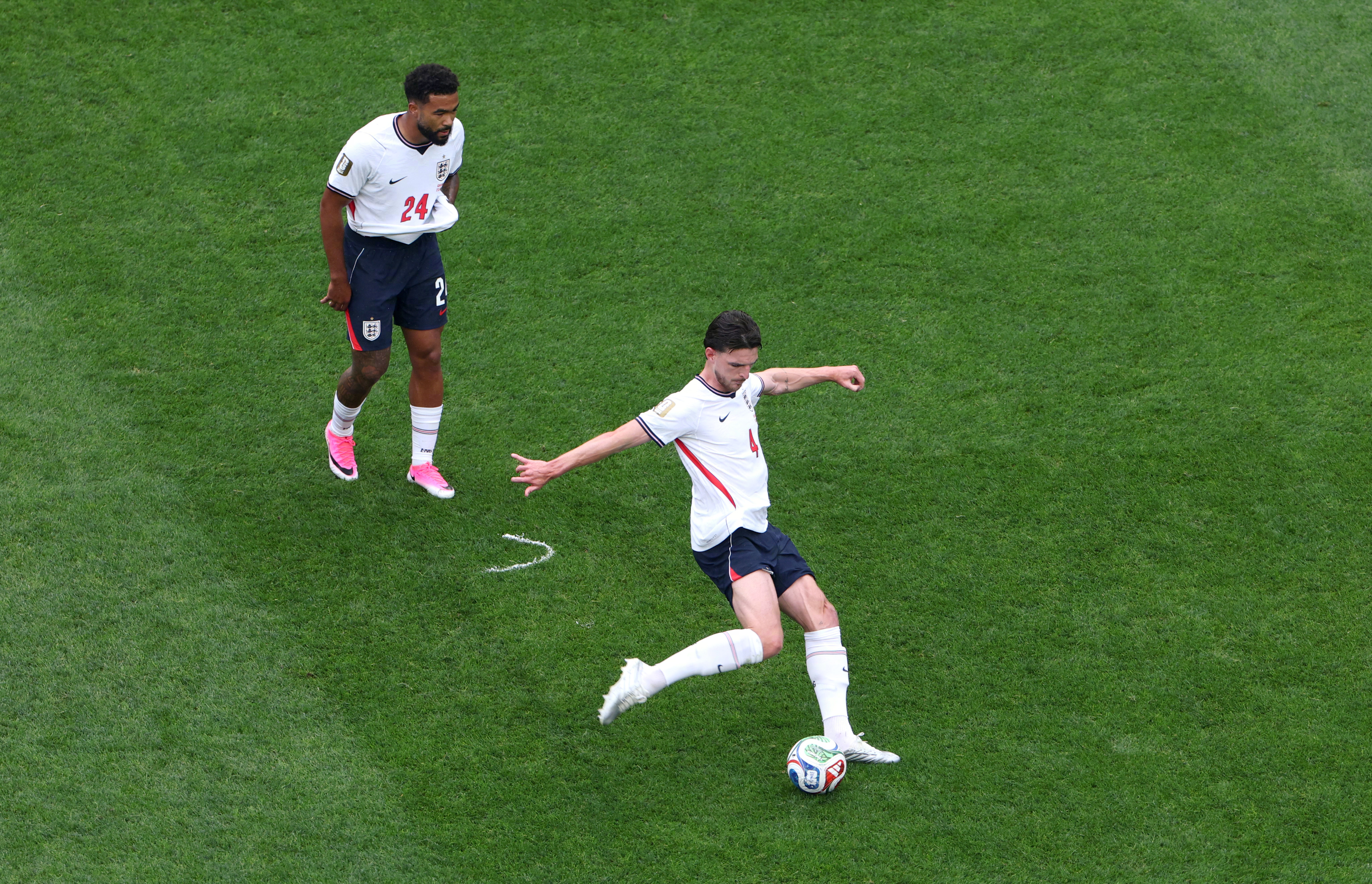 半场比分丨英格兰 0-0 加纳英超联赛世界杯英超世界杯