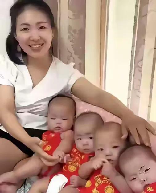 在江西，一位女子的产检结果震惊了全家——她怀上了四胞胎！这本应是天大的喜讯，却因
