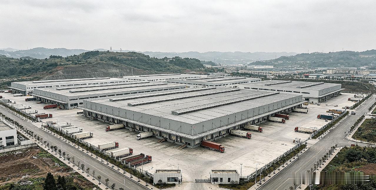 历经六次流拍！重庆大型仓储园区第七轮拍卖终于落槌
 
网络司法拍卖平台上，一场备