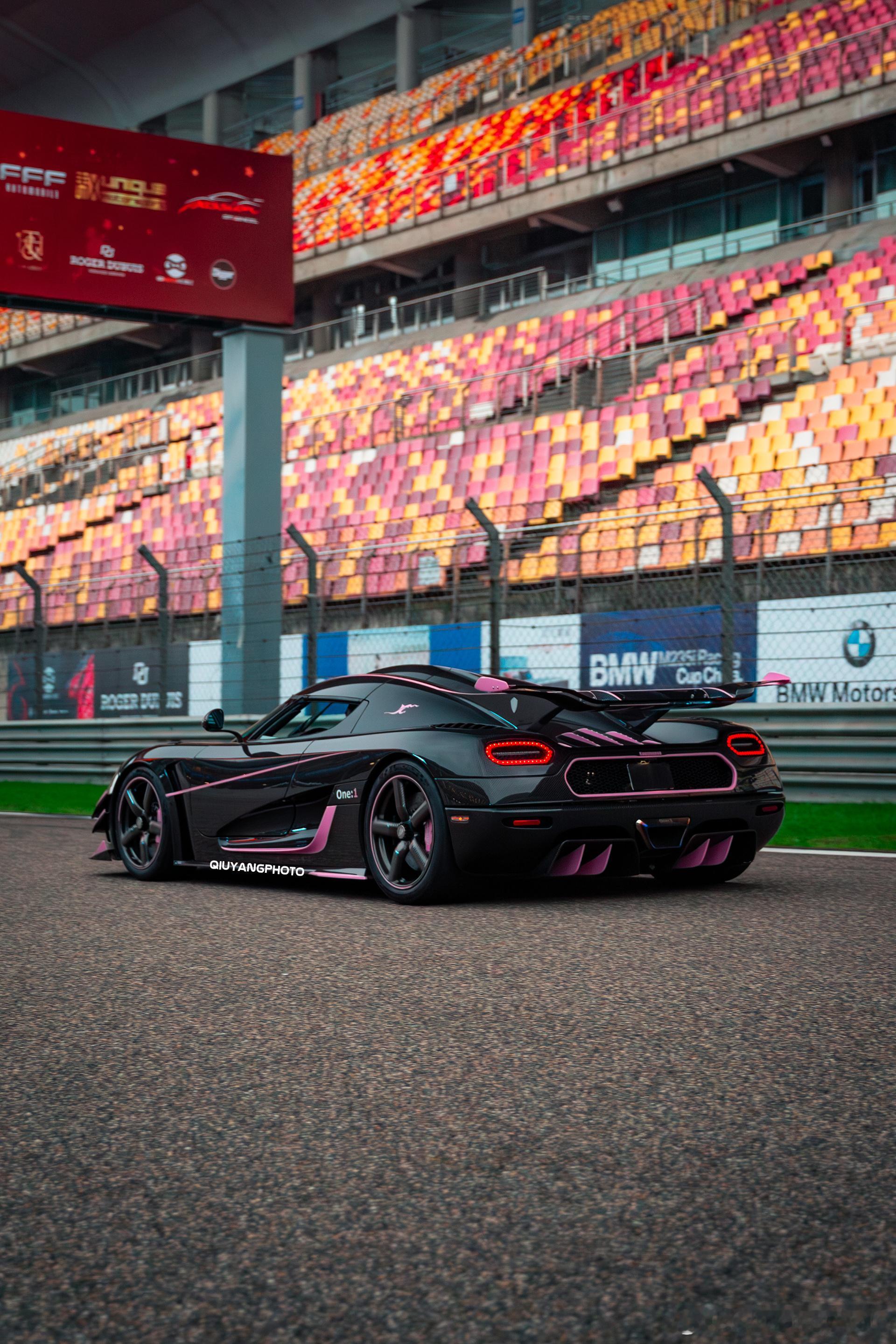 Koenigsegg One:1  cars01豪车拍全民拍车 一晃距离2016