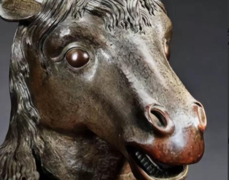 2019年，圆明园丢失的“马首”被赌王买回并捐回祖国，然而，令人没有想到的是，专