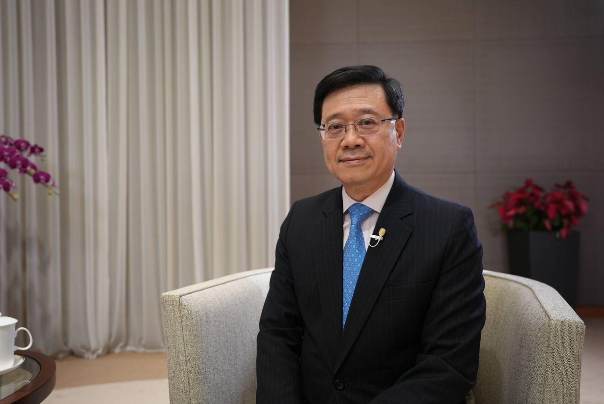 香港终于出手！

8月26日，香港特区传来一个实打实的重磅消息，特首李家超在记者