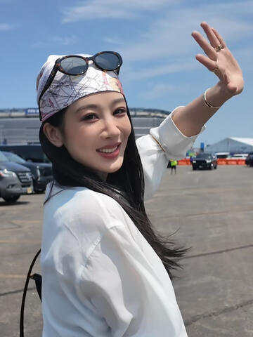 杨紫杨紫董竹君杨紫玉兰花开君再来 跟着我的镜头来看世界杯决赛吧🤳 世界杯聊个球