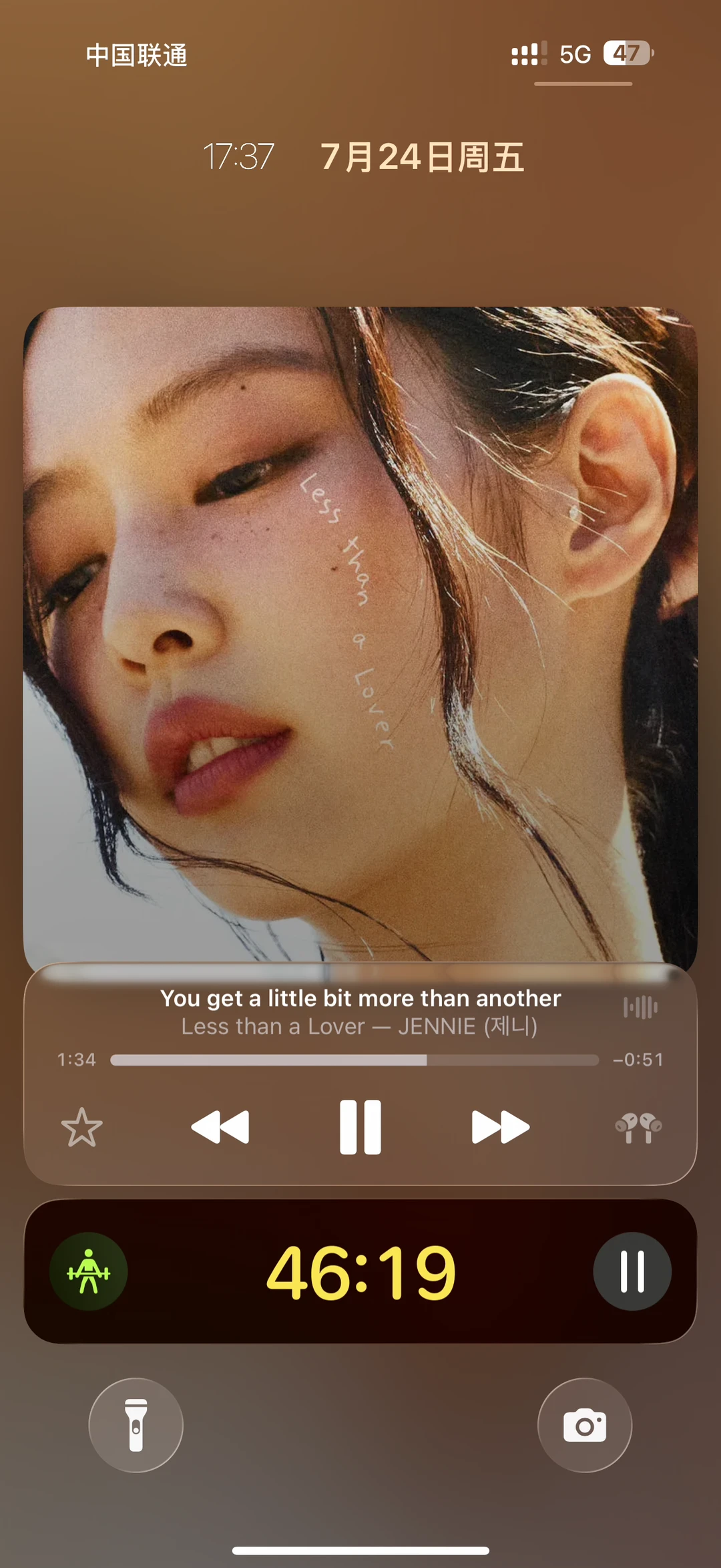 大🪝：Jennie的歌还是太抓耳了