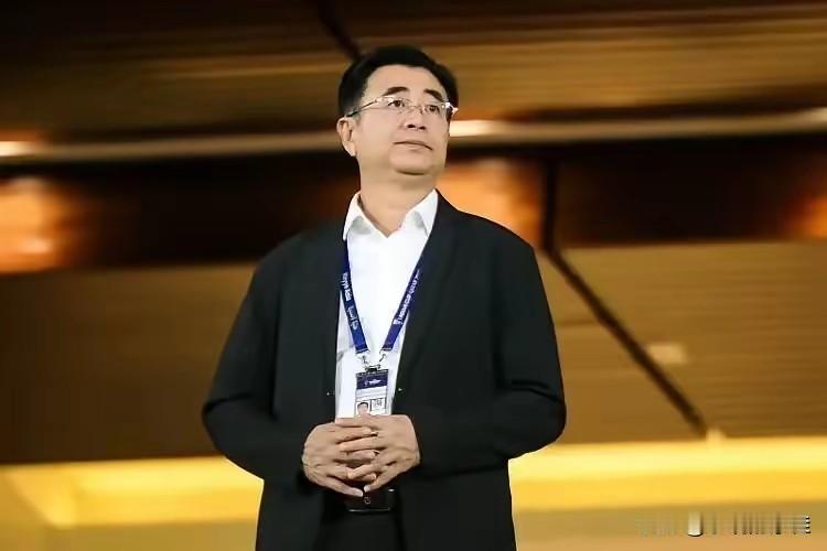 我预料到了争冠路上裁判会有争议

也预料到了VAR会成为焦点

万万没想到最基本