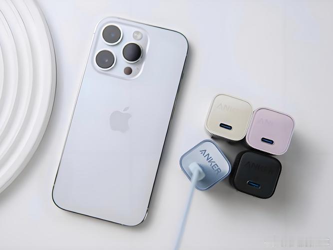 iPhone充电坏习惯边充电边玩游戏刷视频20%一下才充电整夜不断电充电使用非认