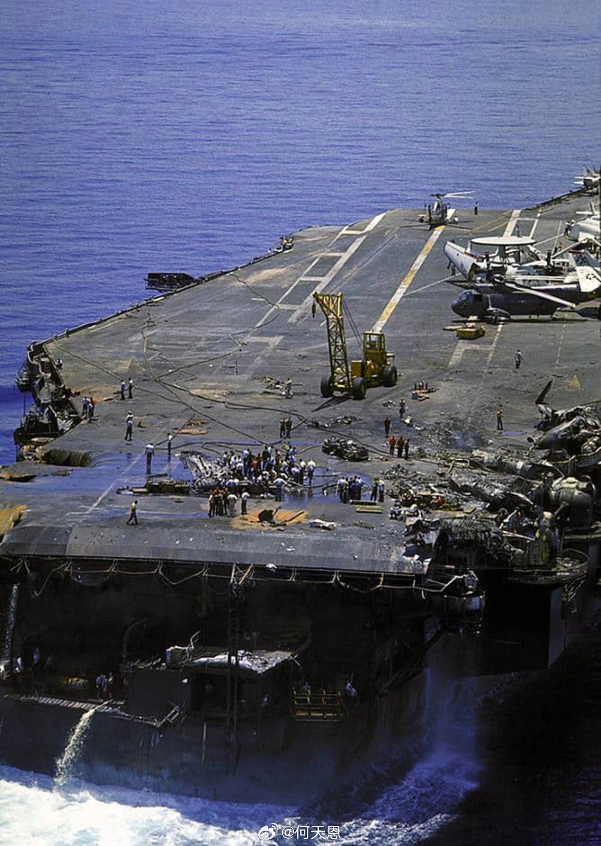 亚伯拉罕这是怎么了？霍尔木兹海峡十多艘油轮被炮弹击中伊朗导弹击中美第五舰队总部瞬