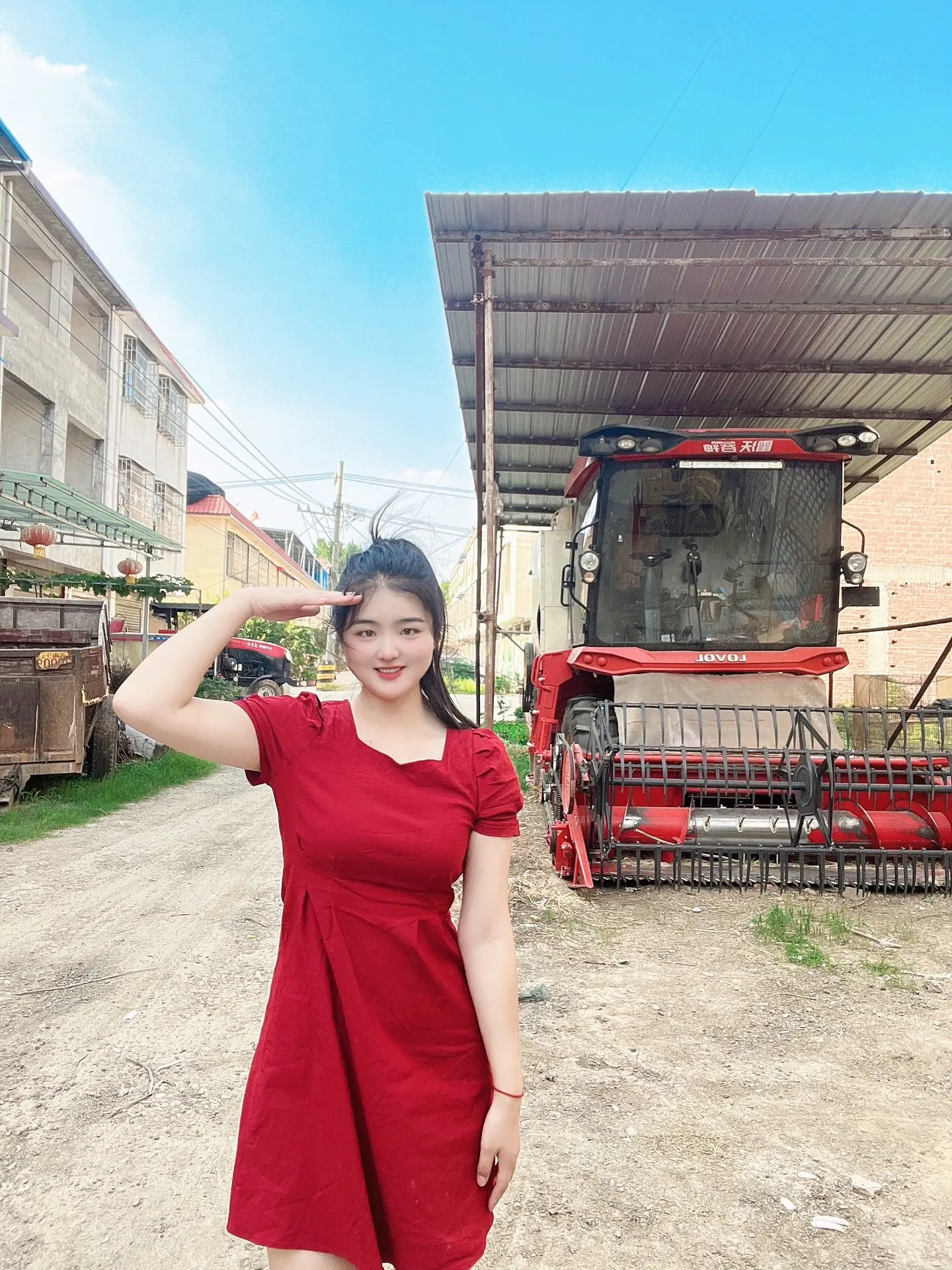 去不了诗和远方 那就在农村当守村人