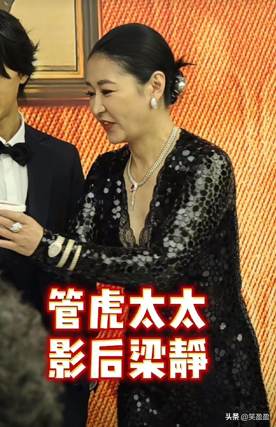 大导演管虎太太影后梁静，
她的女子特警队你一定看过！
一看梁静面相善良，大气，旺