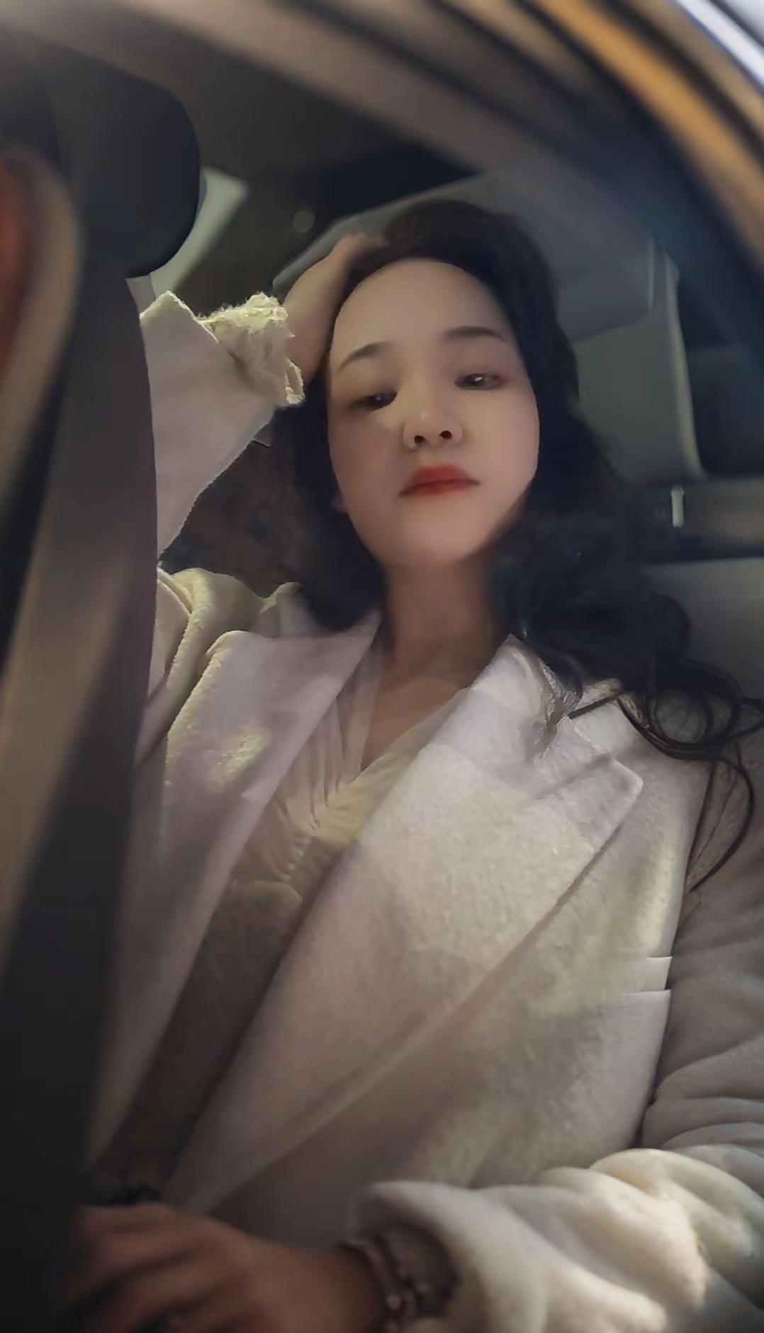 有些事情，心里清楚就好，回头看看，其实每。