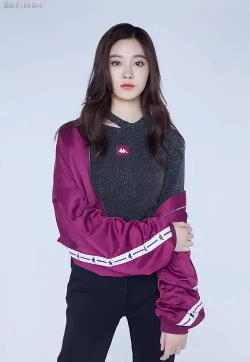 4月19日《乘风2026》二公训练花絮放出，徐艺洋又凭借一波“抽象操作”逗笑了全