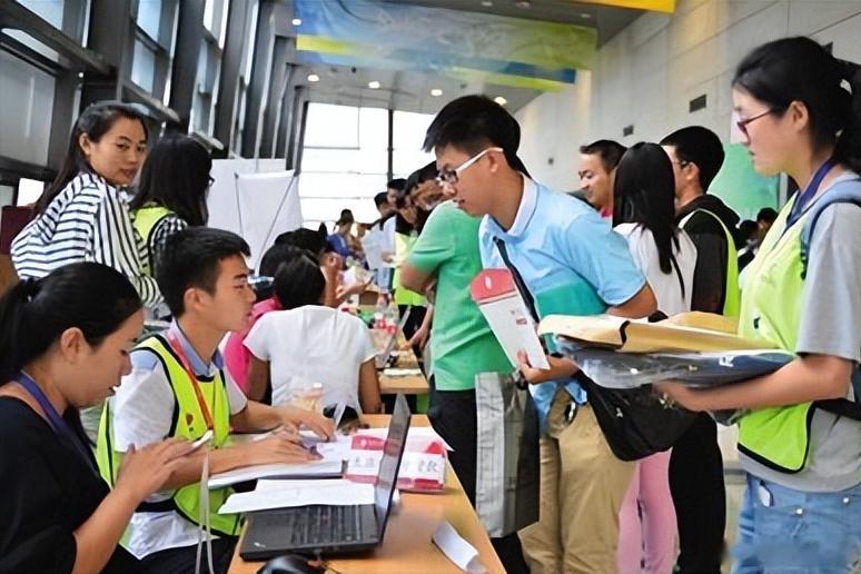 【北语教授提出教育改助学方案，孙玉良：为“钱学森之问”找到答案】“钱学森之问”曾