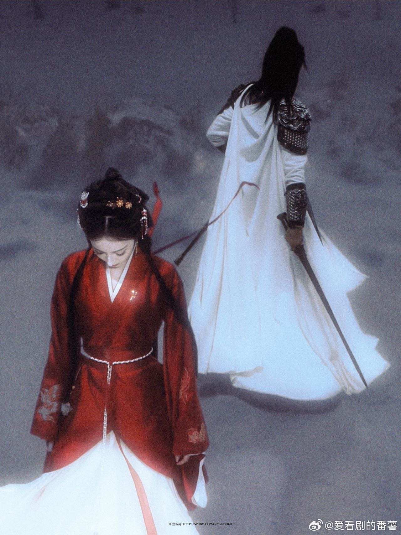 迪丽热巴回应腾讯视频腾讯视频在线辟谣贺思慕鬼话贺思慕真的太有魅力了，又会说又有气