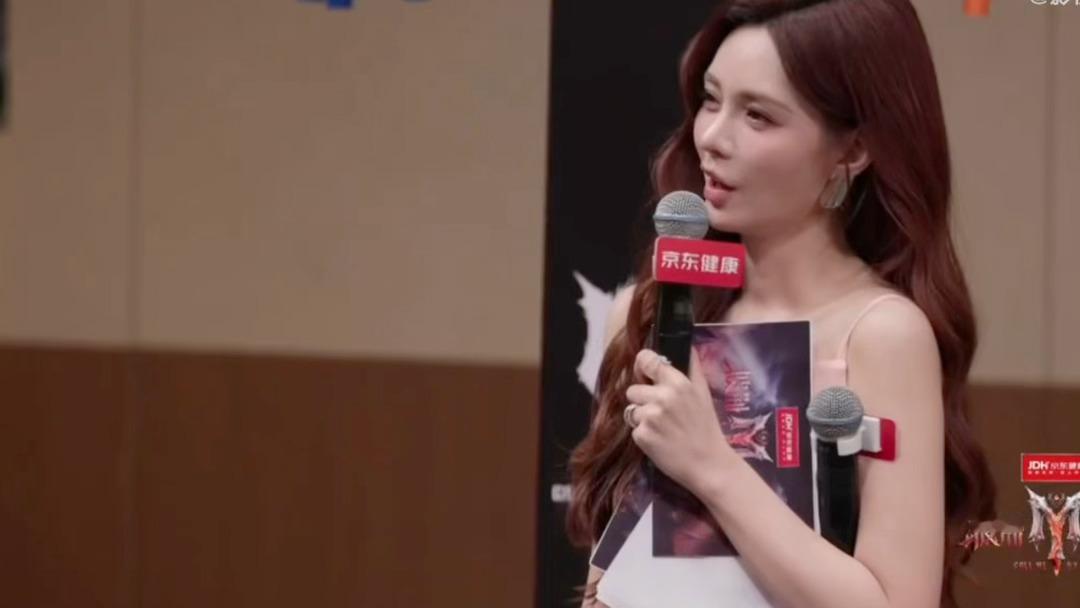 王赫野吴泽林 痒就去洗澡这是什么洗脑新梗！本来好好的闲聊，吴泽林冷不丁抛出一句“
