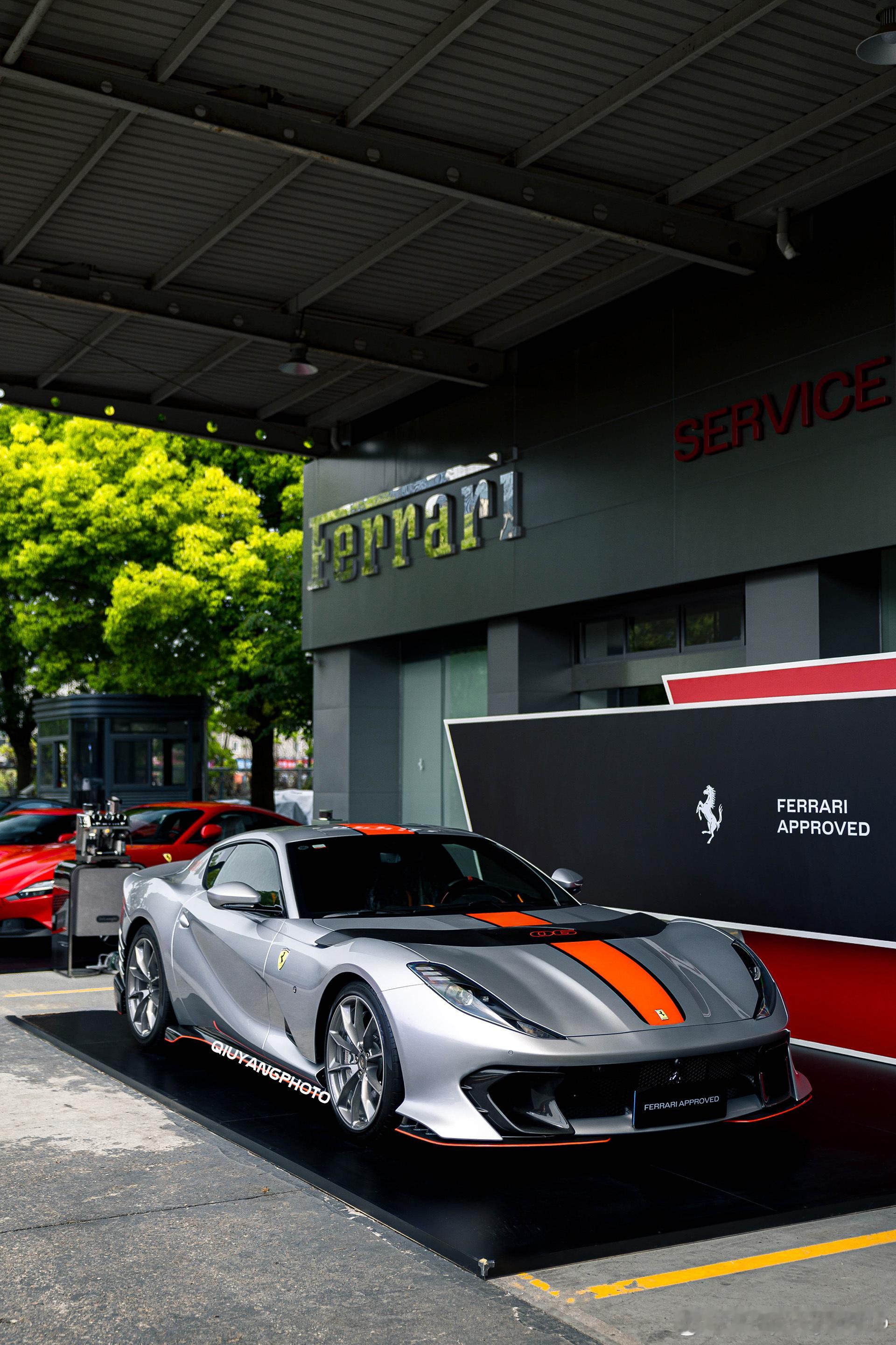 Ferrari 812 Competizione #cars01豪车拍# 银车银