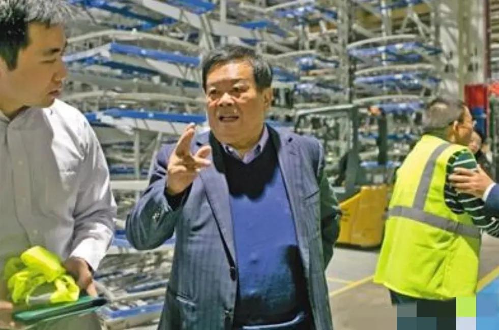 2013年，曹德旺想在美国买个8万平米的厂房，房东是个犹太人，开价2800万，曹