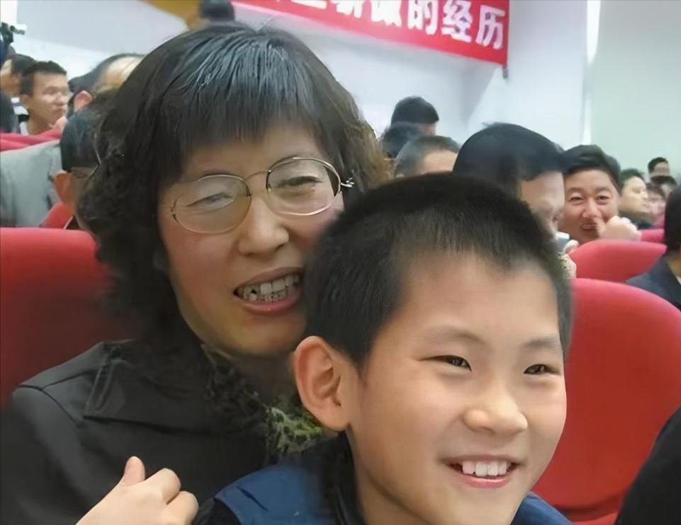 “国家的一大损失！”山东有一神童，短短的2天便念完小学，10岁那年参加高考，考出