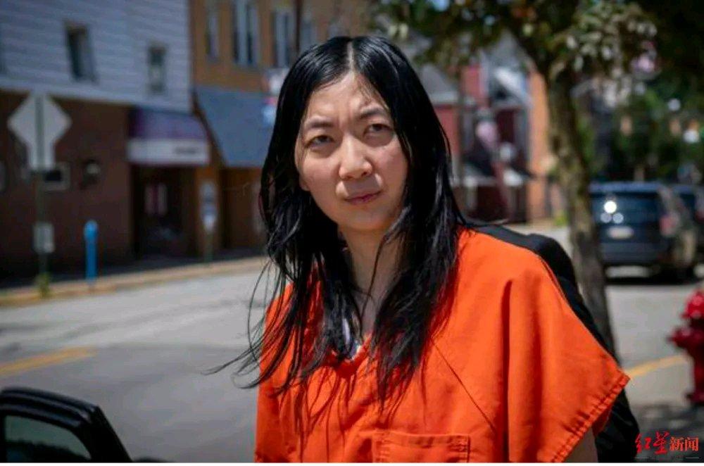 245刀，这得是多大的仇恨啊！美国那个37岁女子因涉嫌残忍杀害婆婆被拘，就因为丈