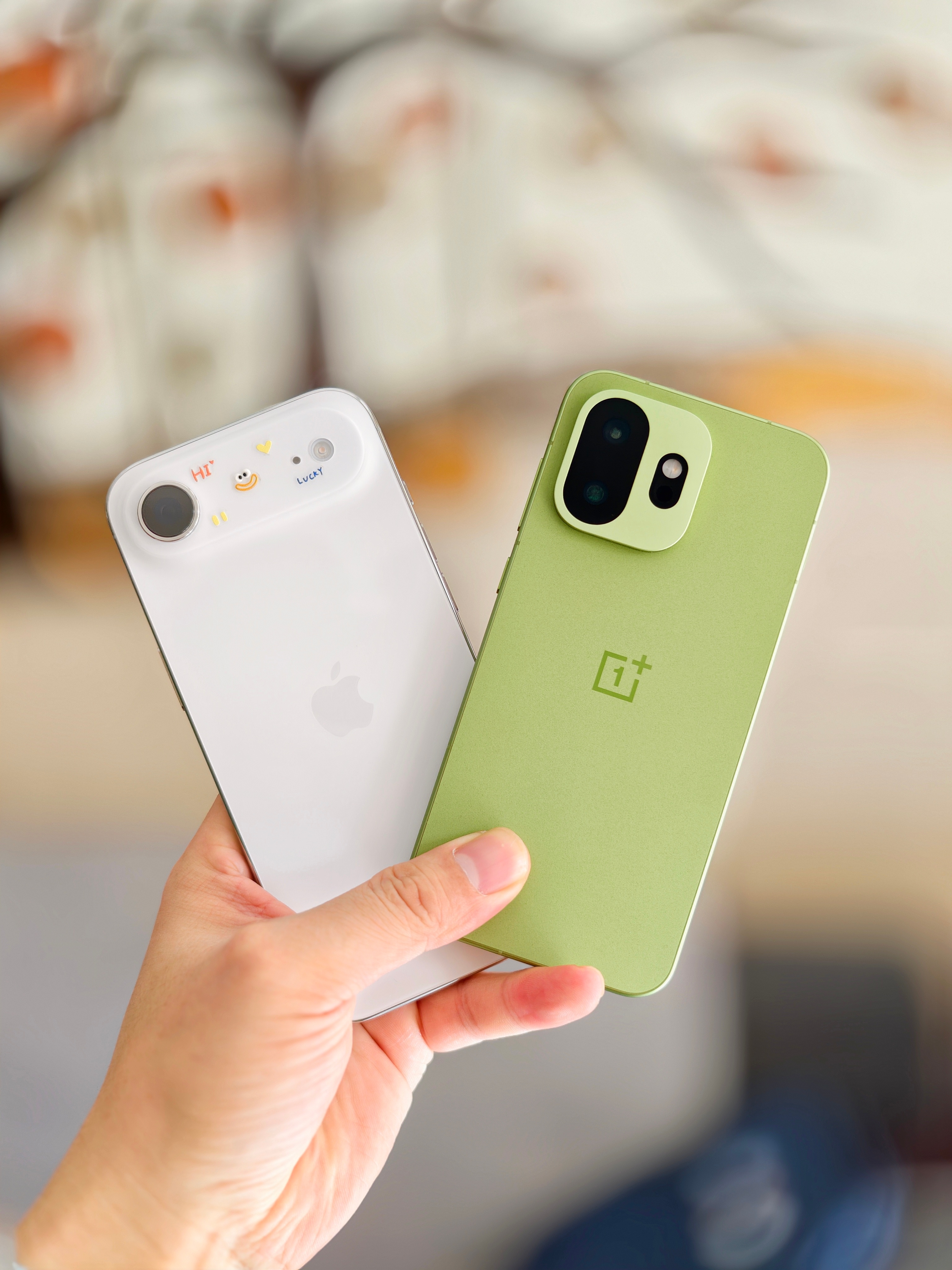 我 iPhone Air 主力机的位置，危矣！一加15T确实是小屏大魔王巨电池，