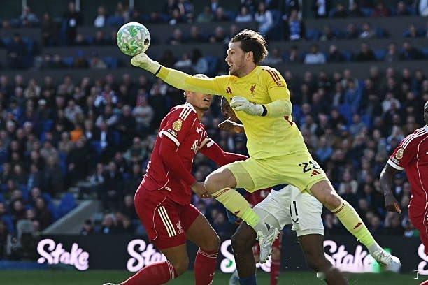 伍德曼▪️ 本土球员，29岁，包括英冠联赛在内，职业生涯共出场272次。▪️ 上