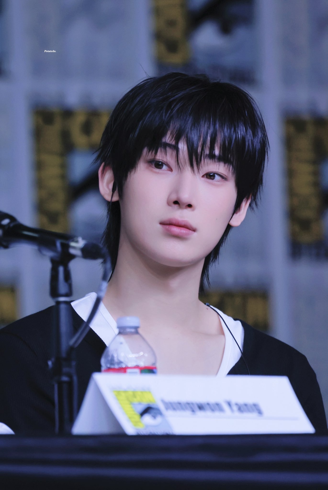 感觉九尾狐真的就长这样子!!!!!cr.potatovo_624 