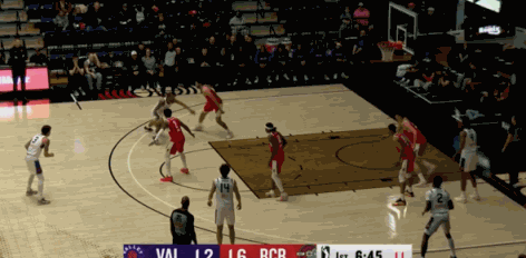 火锅盛宴！杨翰森再送对手一记结实封盖！
在今天NBA发展联盟G联赛混音之城对阵山