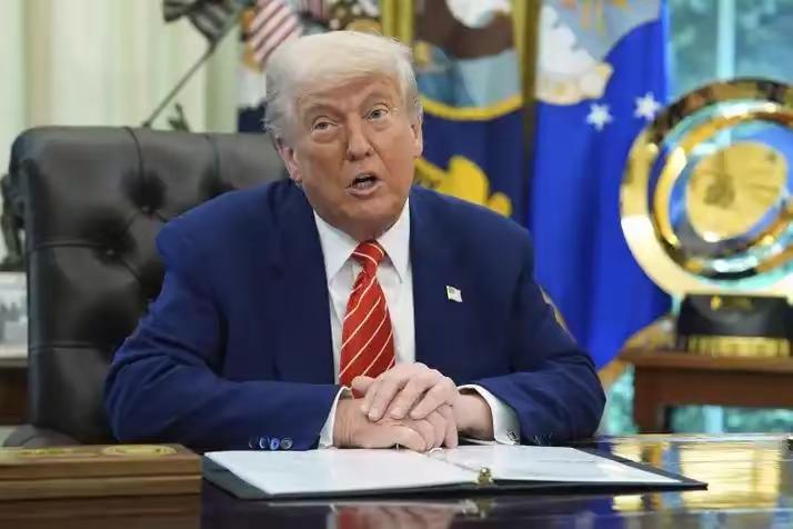 美国经济K型分化影响可不小。2025年三季度，美国经济虽数据超预期，却有三重“K