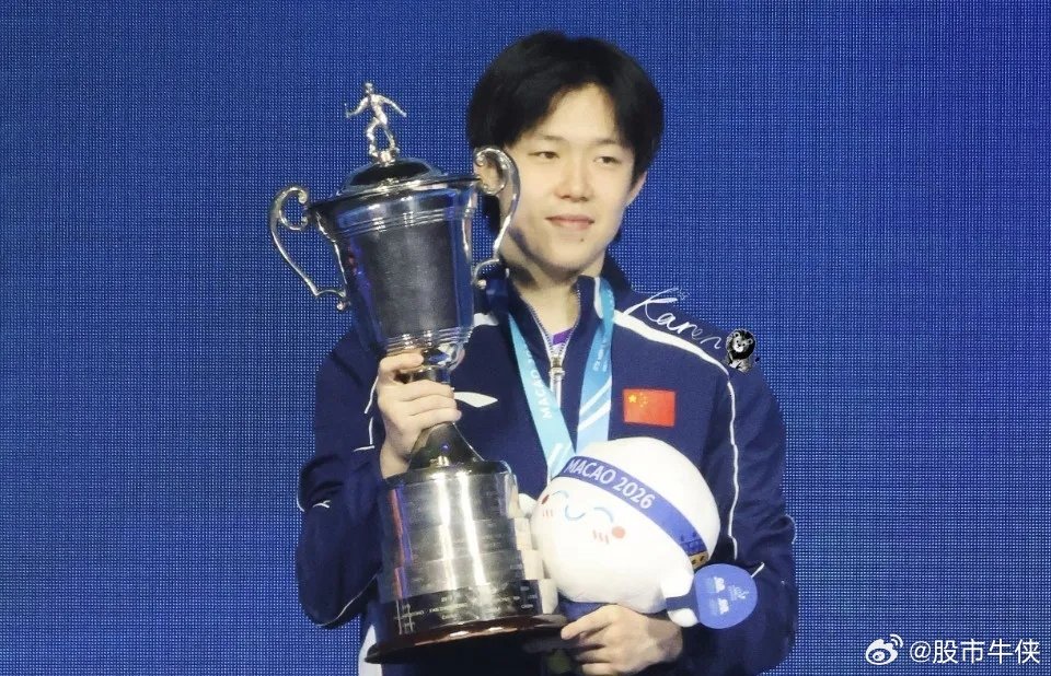 乒乓球男单三大赛（奥运+世乒赛+世界杯）单打冠军数排名：1. 马龙（中国）：8冠