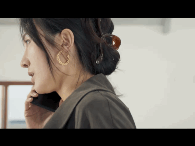 #邓为送元气# 邓为用他特有的方式，为所有的妈妈们送上一份特别的元气礼物。他的帅