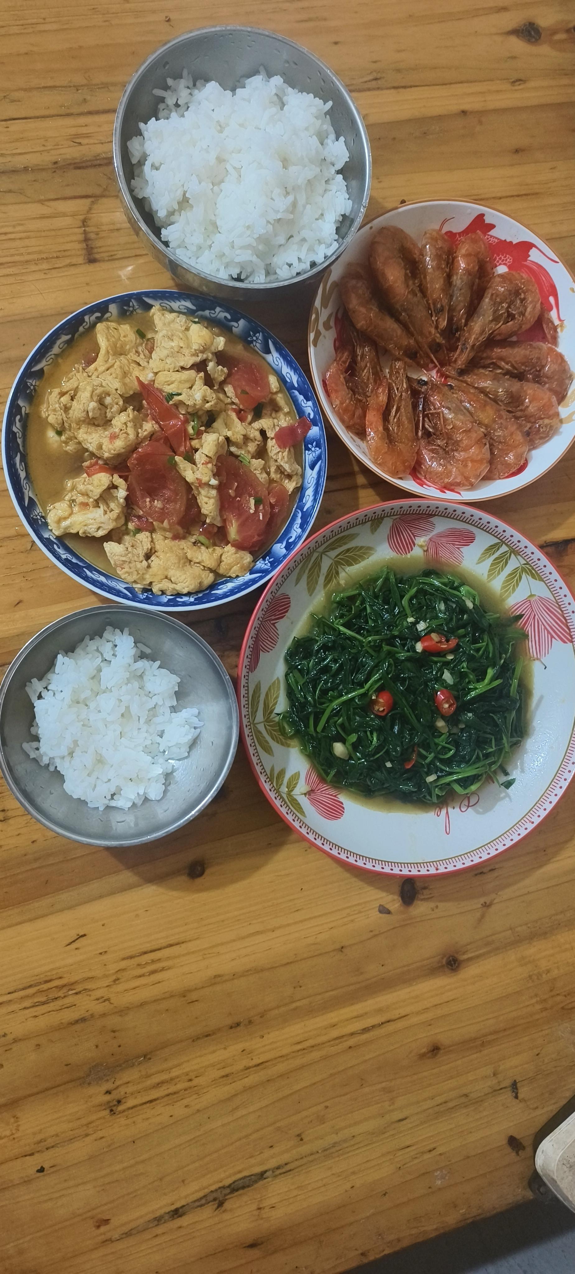 没人心疼自己的时候，自己心疼自己，给自己加个餐