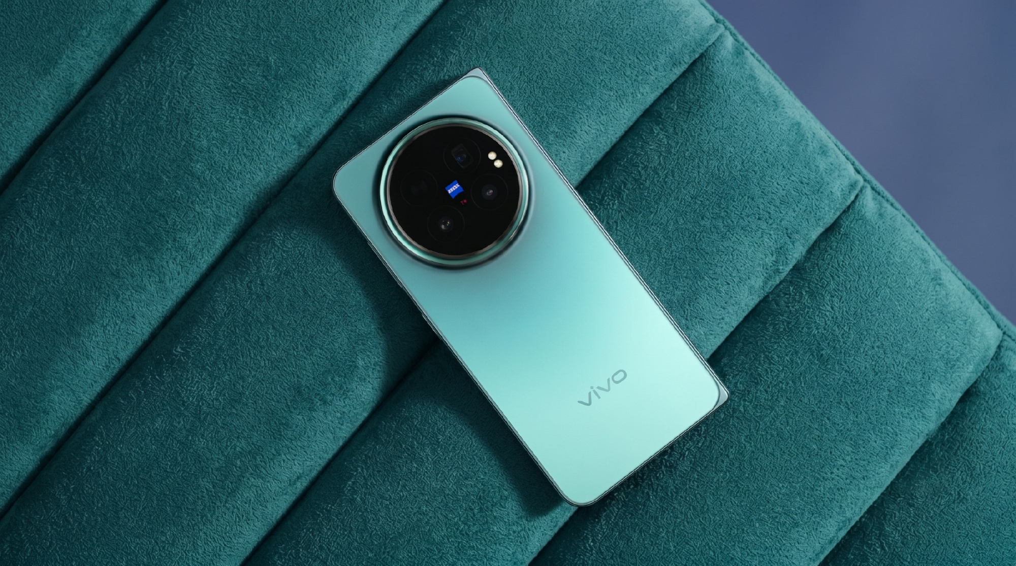 来一组vivo X Fold6的样张，颜值这块拿捏