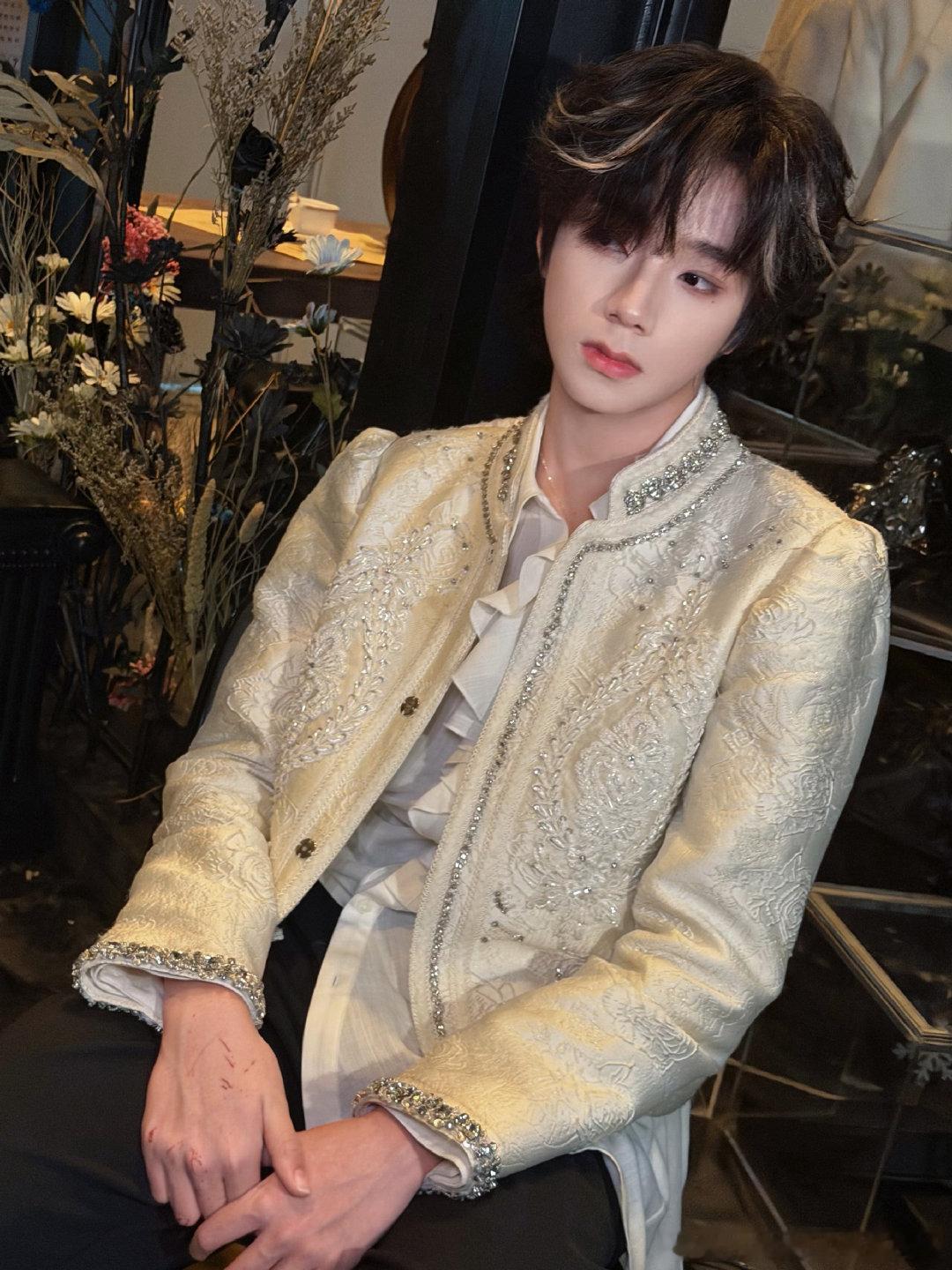 王橹杰这次荣耀之战给我带来了很多王橹杰的荣耀之战总结新风格、新乐器、关键part