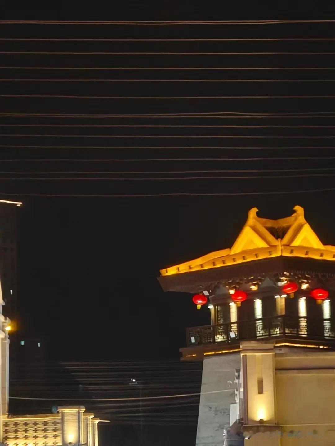 一个人活的好的最高境界是不需要任何人心灵上的慰藉也能自由自在的生活。

活在自己