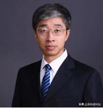 没想到一夜之间火了！北师大副教授陈志新，因为自己的课没有被教务处排上，但又不想浪