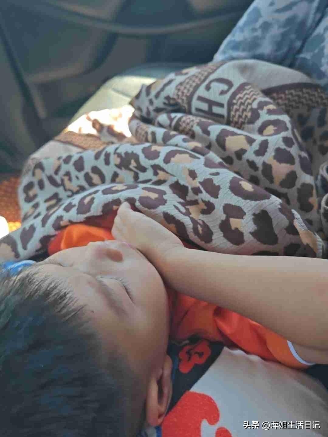 说走就走的旅行～
家有一老，如有一宝，这么多年了，还没有和婆婆妈一起生活过，老公