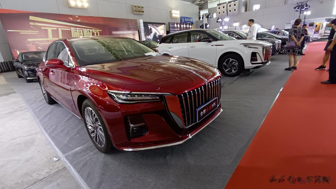 在刚刚过去的九月，全新红旗H5迎来了它的销售高峰，当月售出12361辆，刷新了历