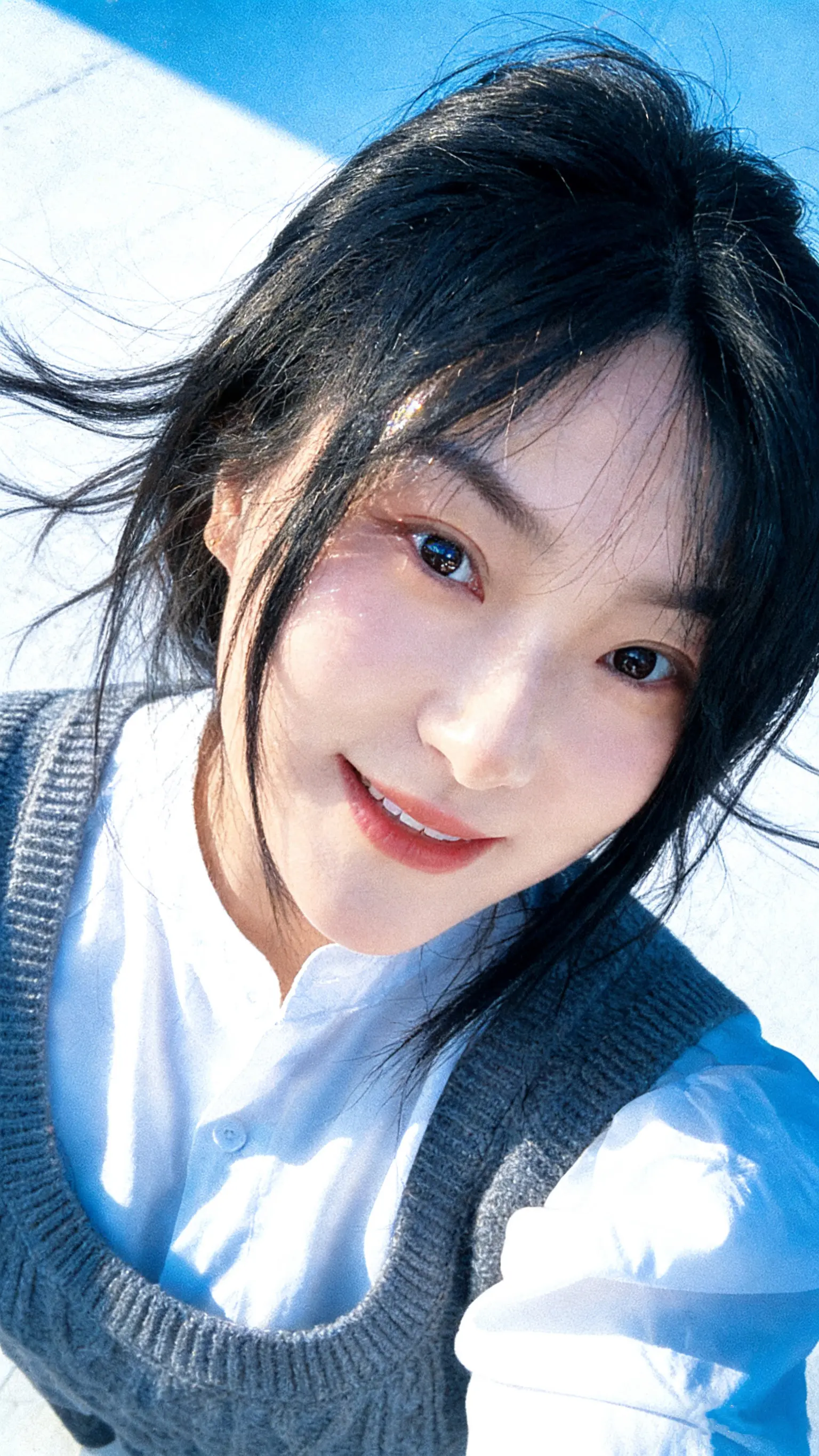 20岁面对离别。总要追问为什么 声嘶力竭 痛彻心扉 得不到答案就无法释...