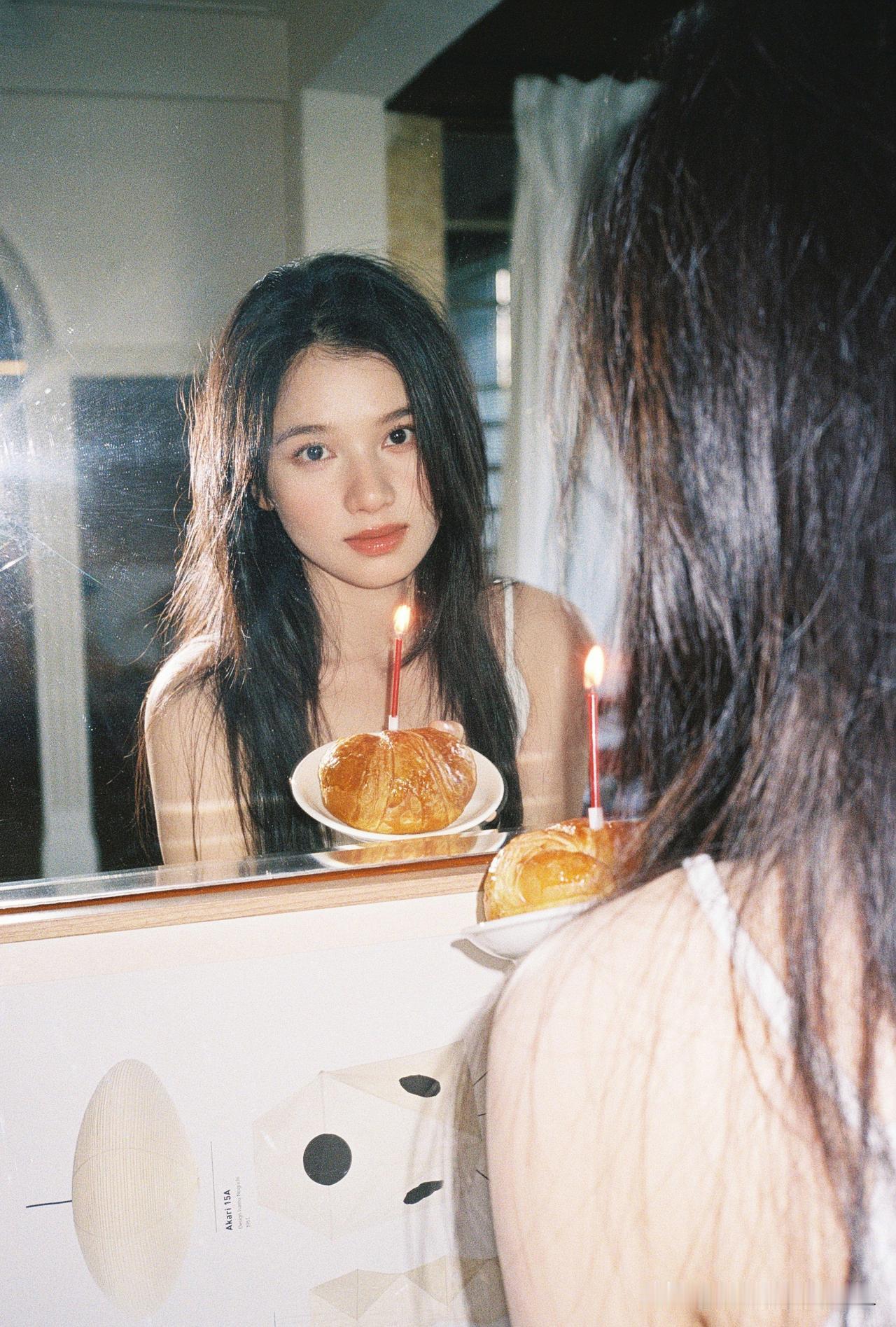张婧仪分享图片