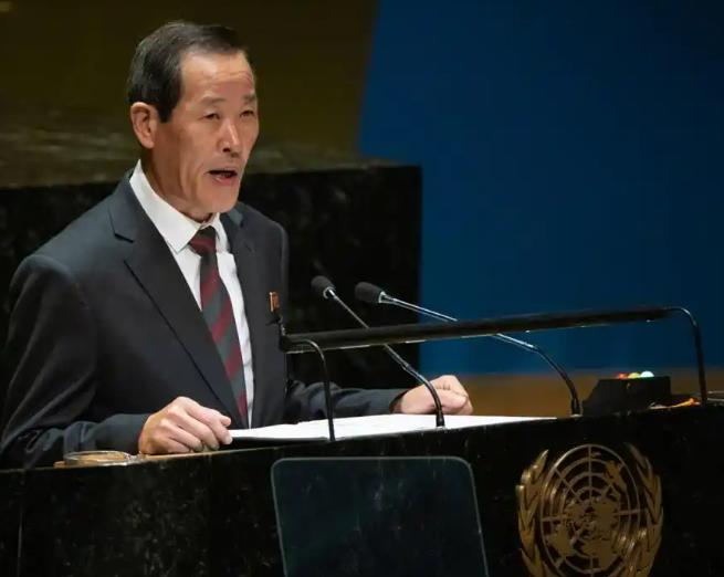 联合国安理会开会画风突变，不谈朝核只盯日本，这场交锋根本不是偶然。

很多人最近