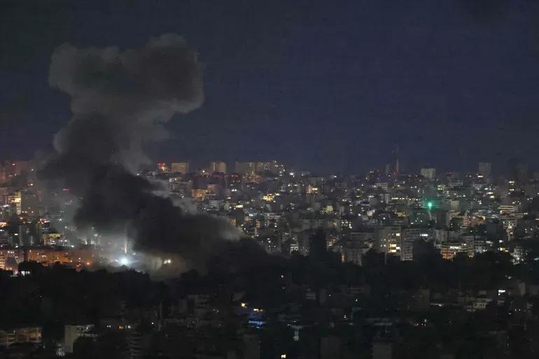 紧急
以色列突袭首都贝鲁特的巴斯塔地区，建筑物遭到广泛破坏
以色列突袭黎巴嫩首都