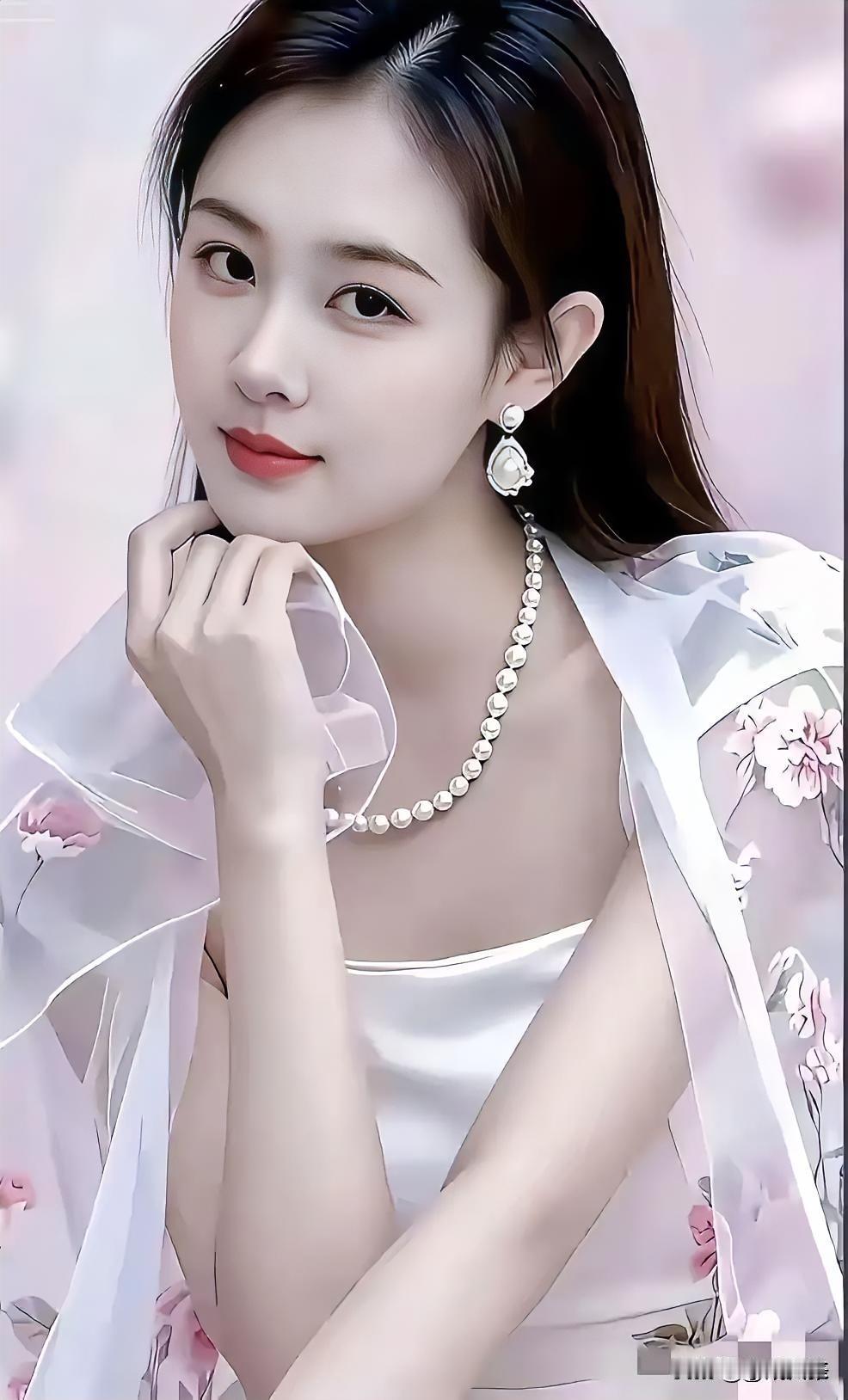 该不该接受生活中的不完美？我觉得必须接受。在快节奏生活里，大家都被完美标准裹挟，