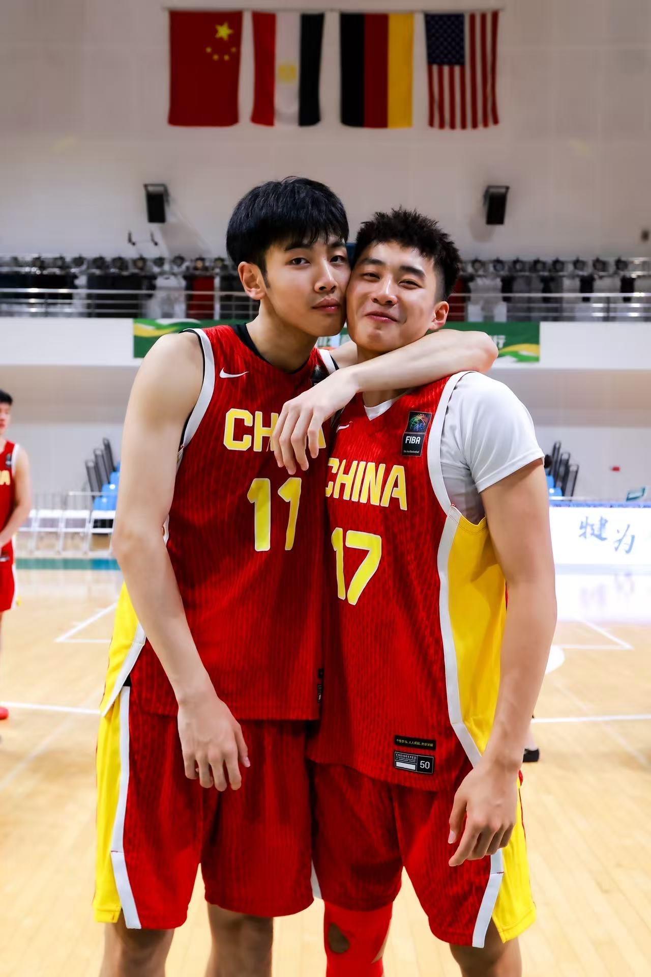 小段你回来了！一切都还是那熟悉的感觉 能并肩作战的感觉真好 我们的感情...