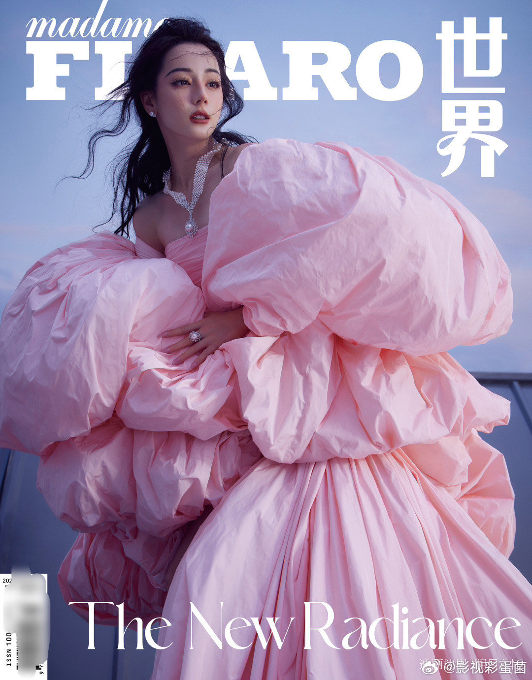#迪丽热巴纯色美甲##迪丽热巴费加罗四版封面# 我真的爱死 ​​​