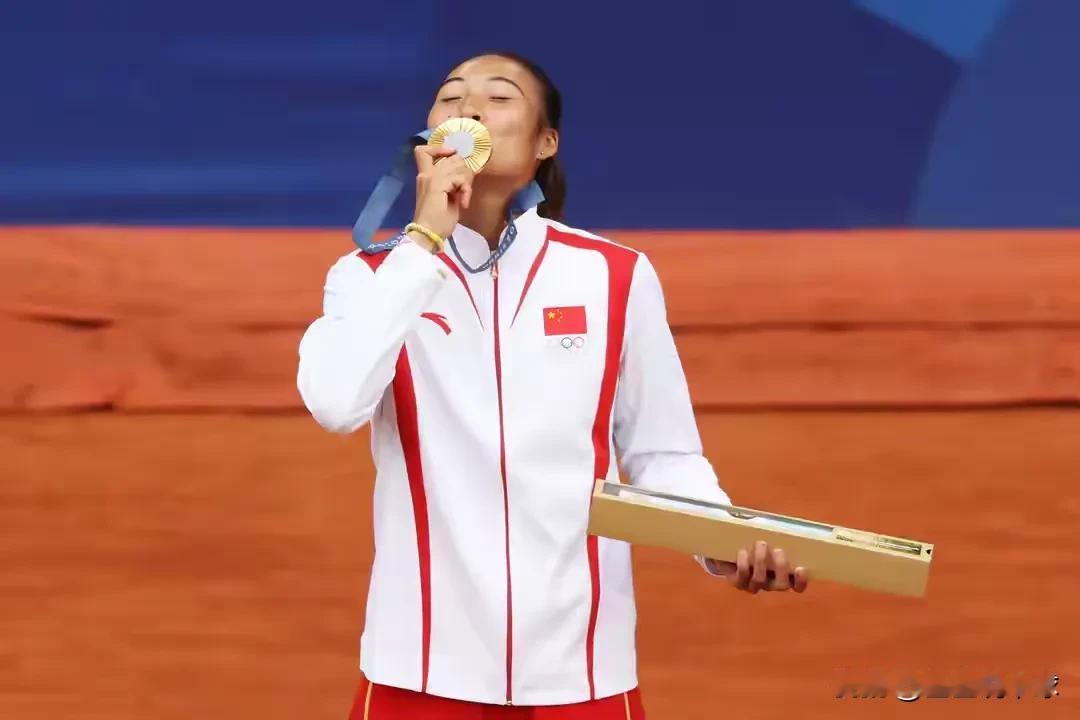 太多惊喜！奥运会第九日，让人“四大”不可思议：
1. 不可思议，网球女单郑钦文突