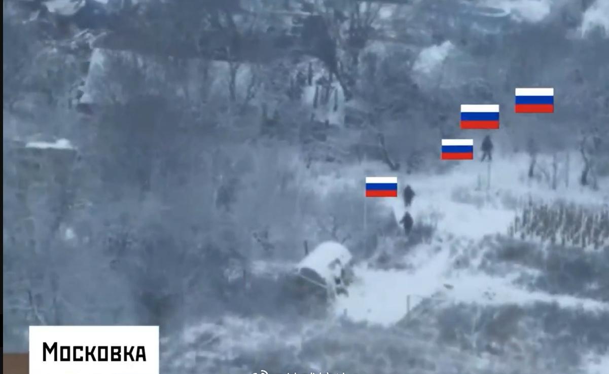 库皮扬斯克。30日
乌军进攻势头已经衰竭，俄军开始发起反攻。
俄军突击队进入了莫