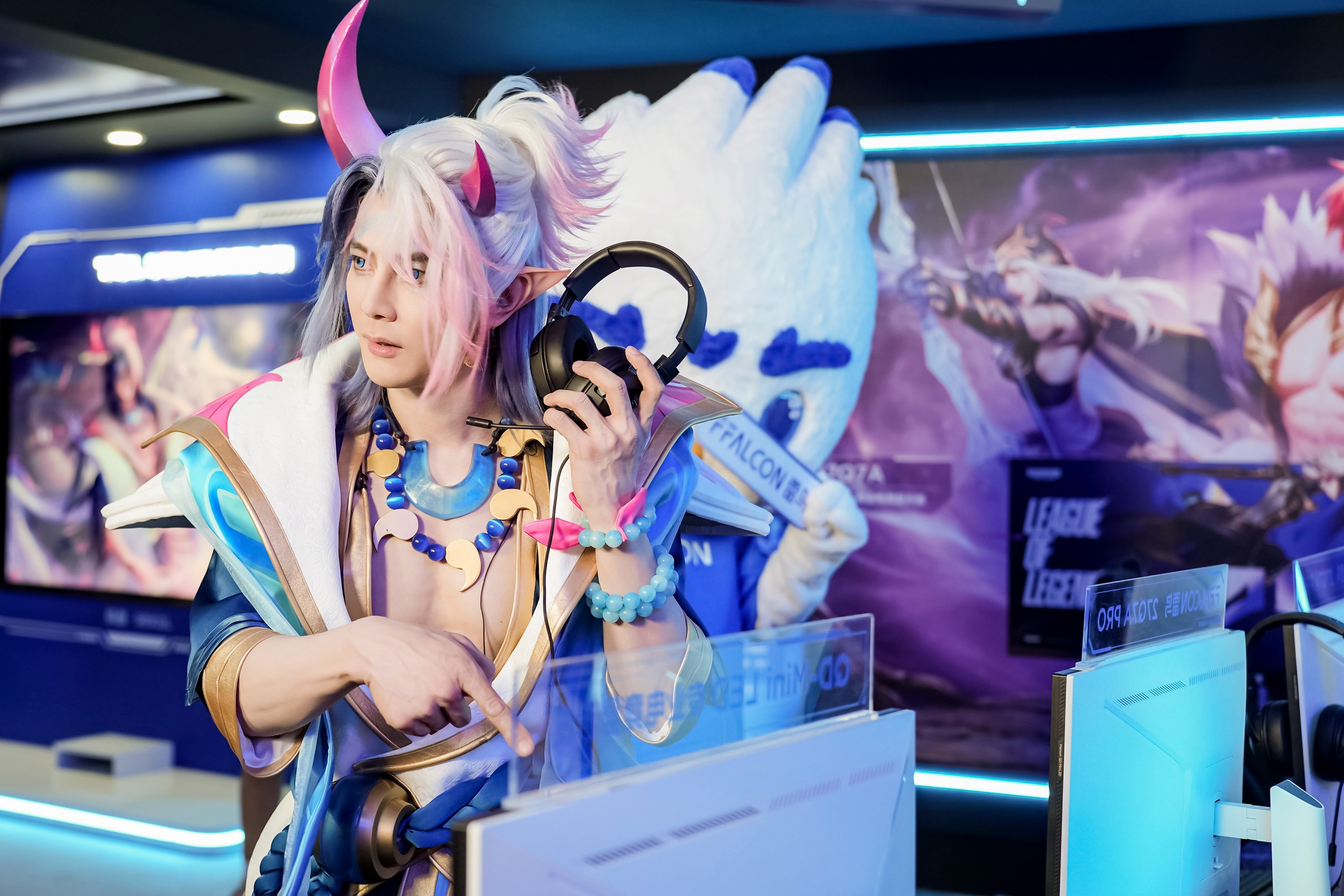 ChinaJoy上新，宿舍电竞神机来了！雷鸟25Q6A Pro首发背靠TCL华星