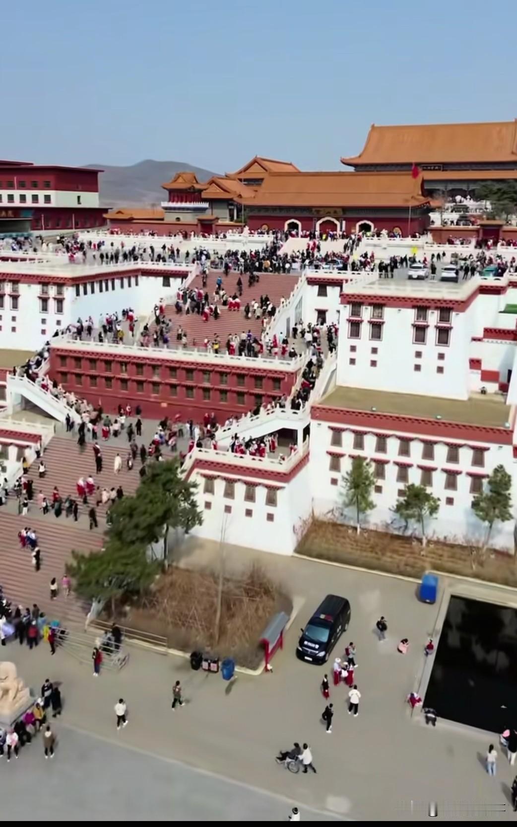 千人攻打锦州市凌海辽西九华山小布达拉宫风景区啊，这个十一天空作美啊，没风没雨，天